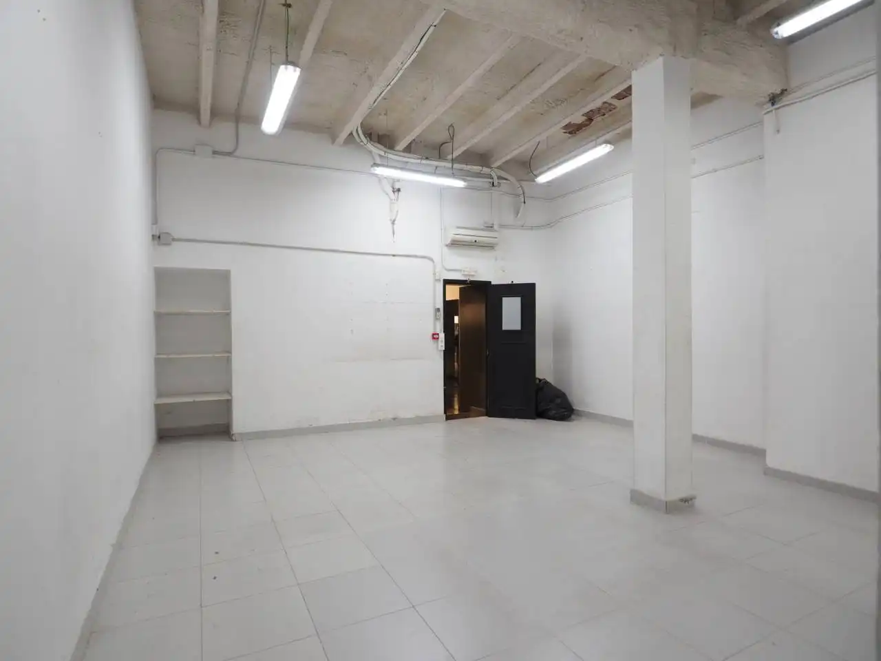 Local comercial de lloguer a Plaza de les Olles 12, imagen 7