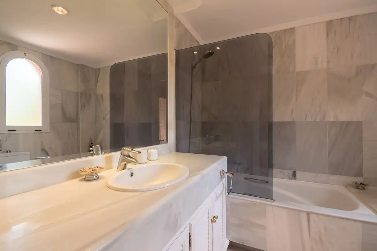 Apartament amb piscina en venda a Nueva Andalucía, imagen 18