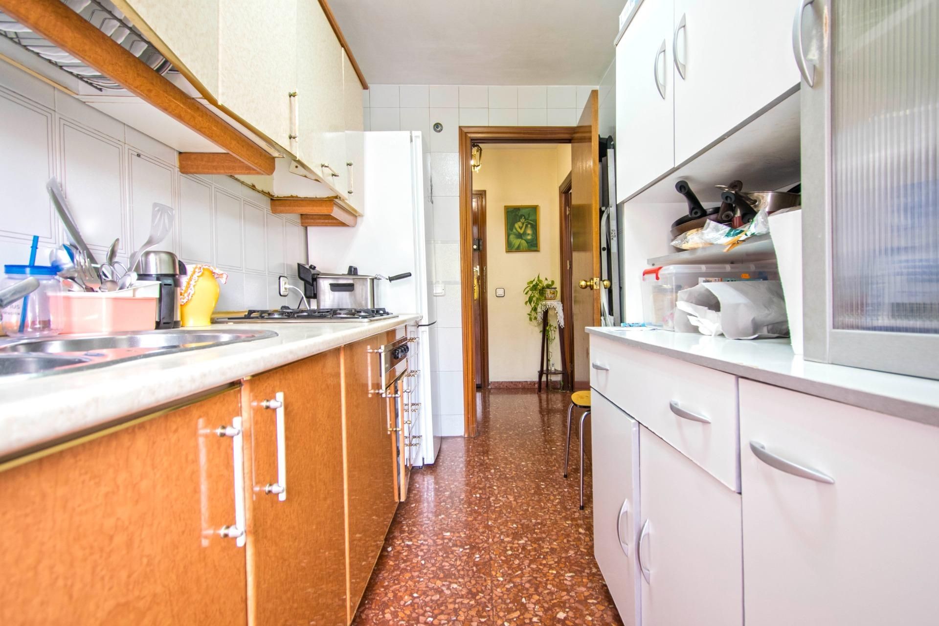 Kitchen of Flat for sale in  Sevilla Capital  with Air Conditioner