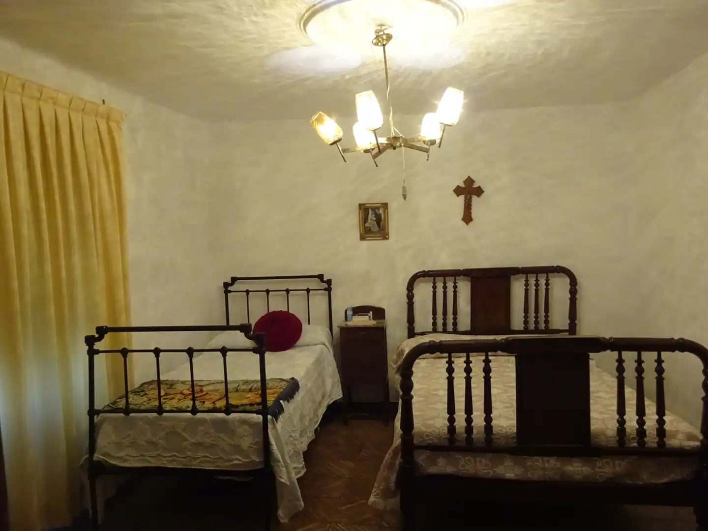 Habitación de Casa o chalet en venta en Casillas de Flores con Balcón