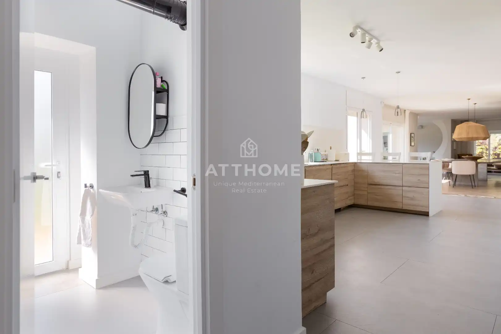 Bathroom of Houses for rent in Cabrils  with Air Conditioner, Heating and Private garden