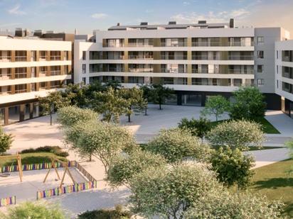 Vista exterior de Pis en venda en  Zaragoza Capital amb Traster i Piscina comunitària