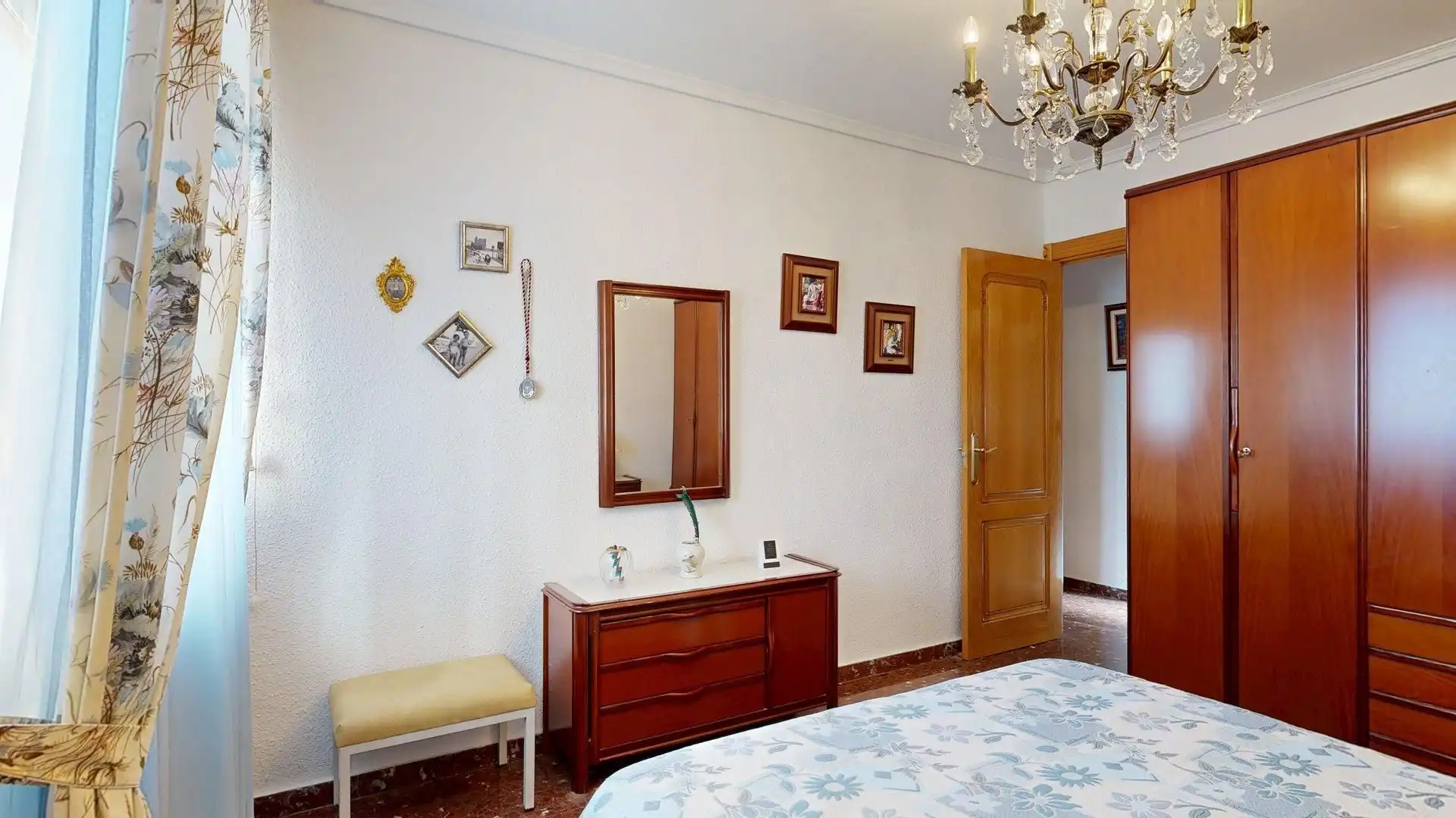 Casa o chalet en venta en Calle VAL DE LA CUEVA, Cadrete