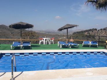 Casa con piscina en venta en MA-448