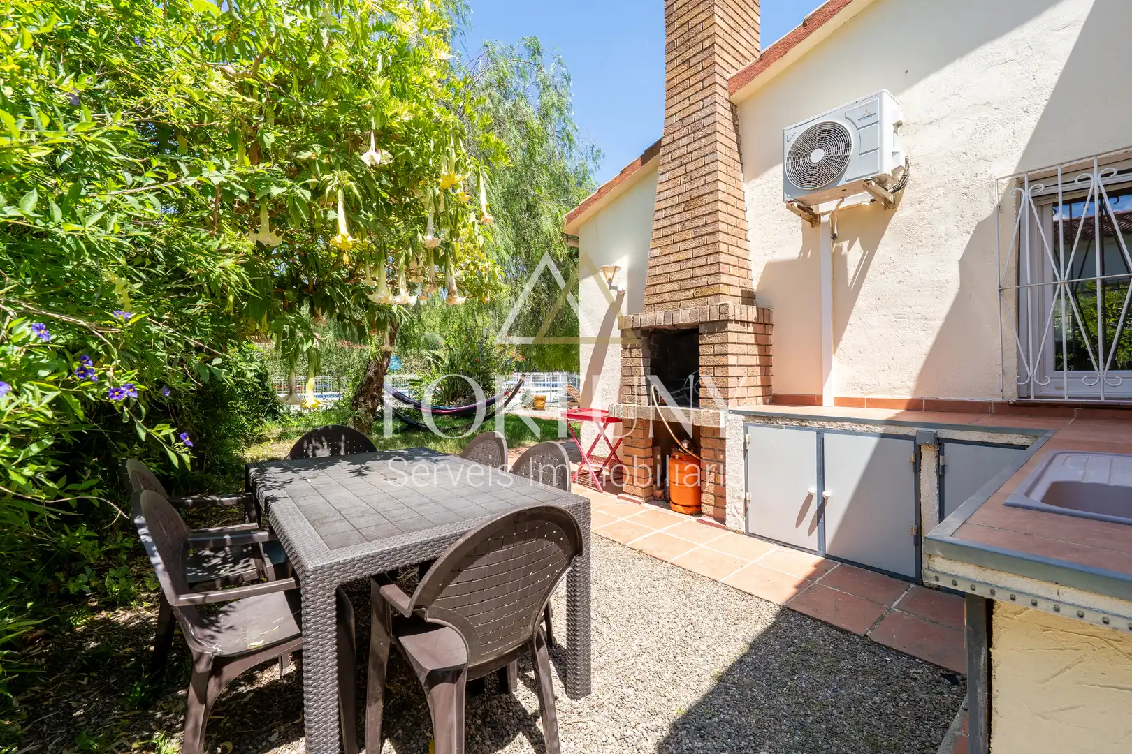Jardí de Casa o xalet en venda en Mont-roig del Camp amb Aire condicionat, Traster i Piscina