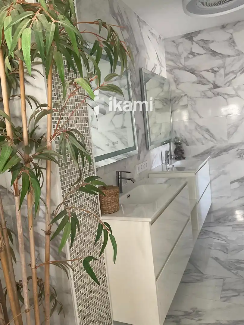 Bathroom of Houses for sale in Dénia  with Air Conditioner, Heating and Private garden
