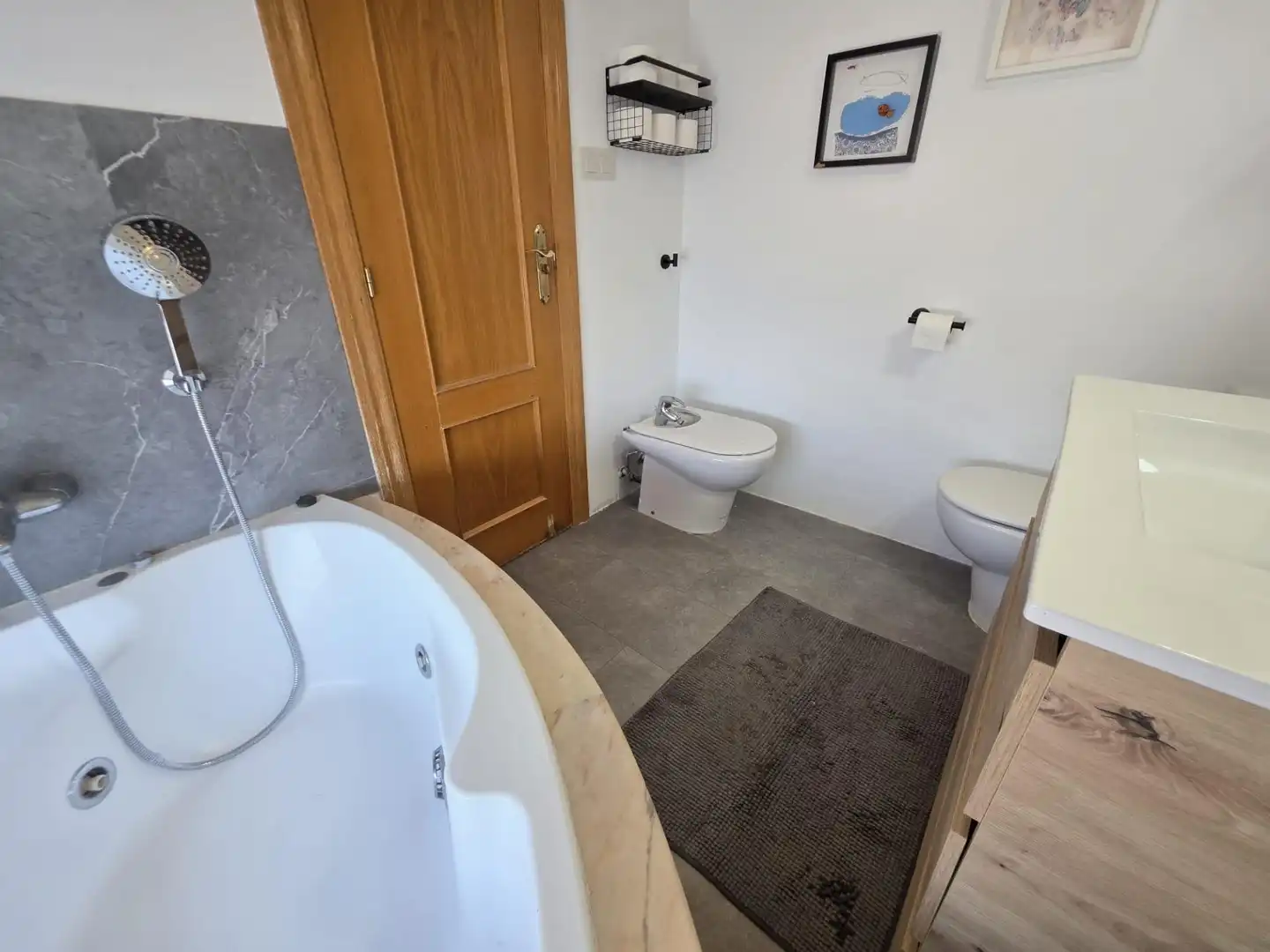 Baño de Piso en venta en Benidorm con Calefacción, Amueblado y Piscina comunitaria