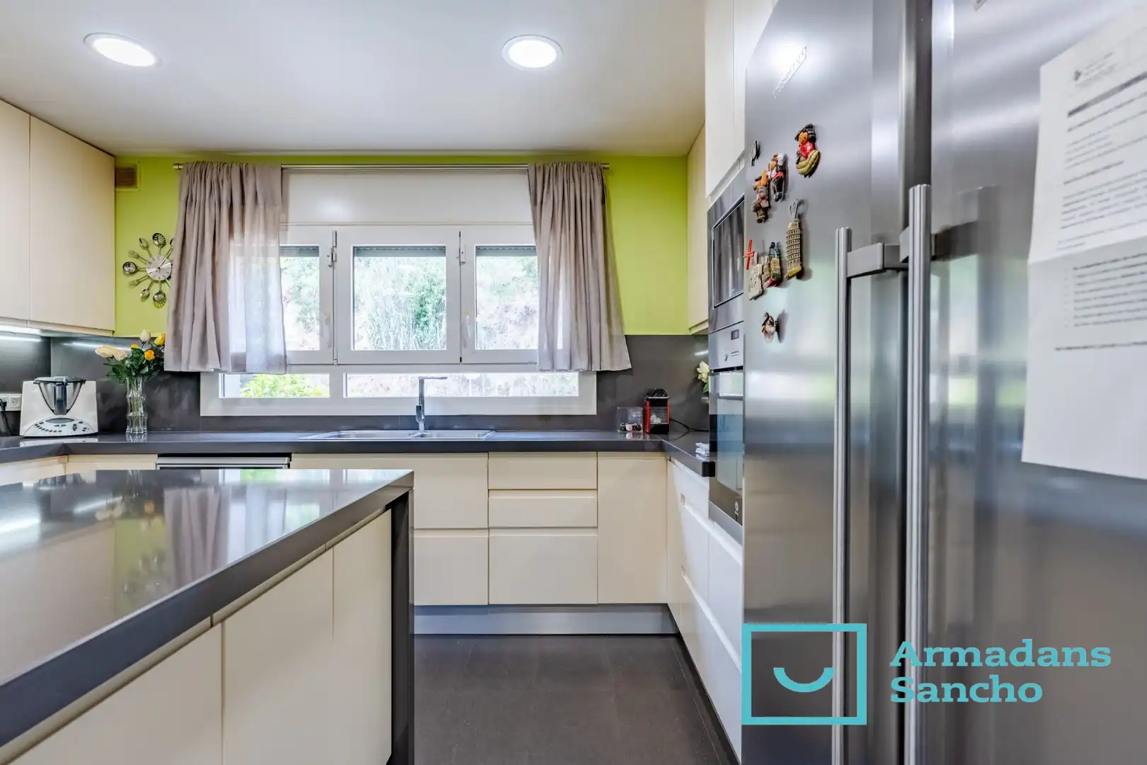 Cocina de Casa o chalet en venta en Cabrera de Mar con Calefacción, Jardín privado y Terraza