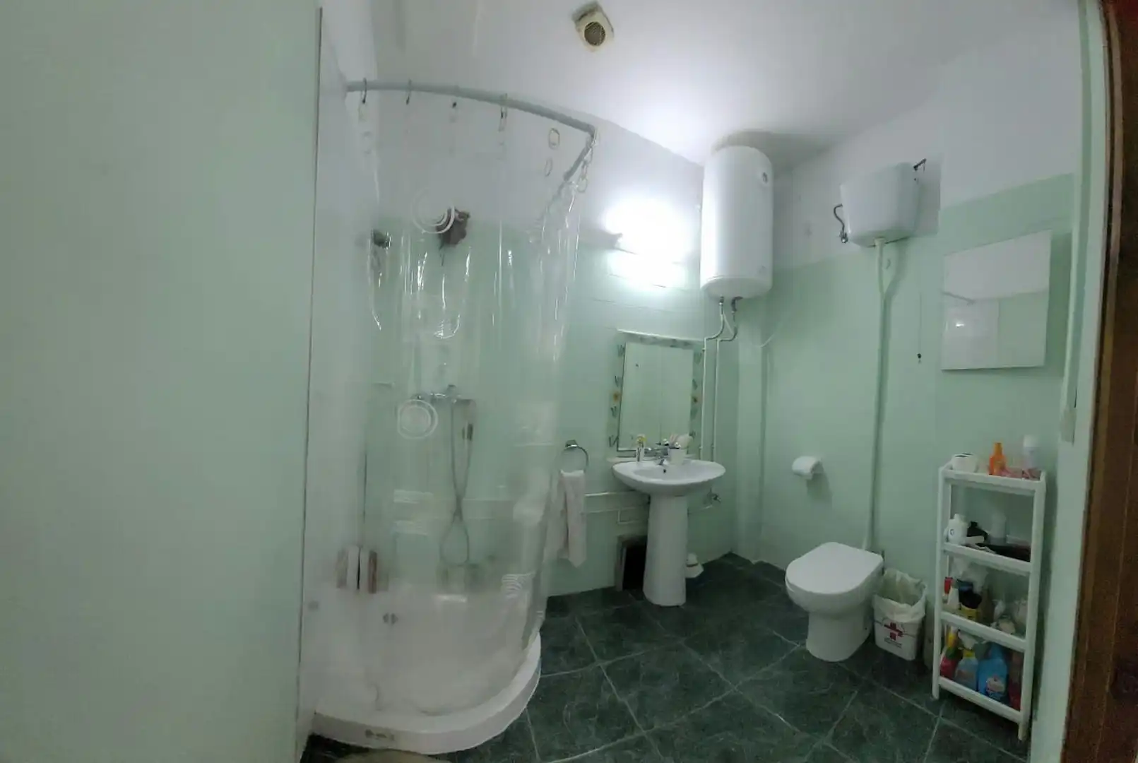 Bathroom of Flat for share in Sevilla  with Heating, Furnished and TV