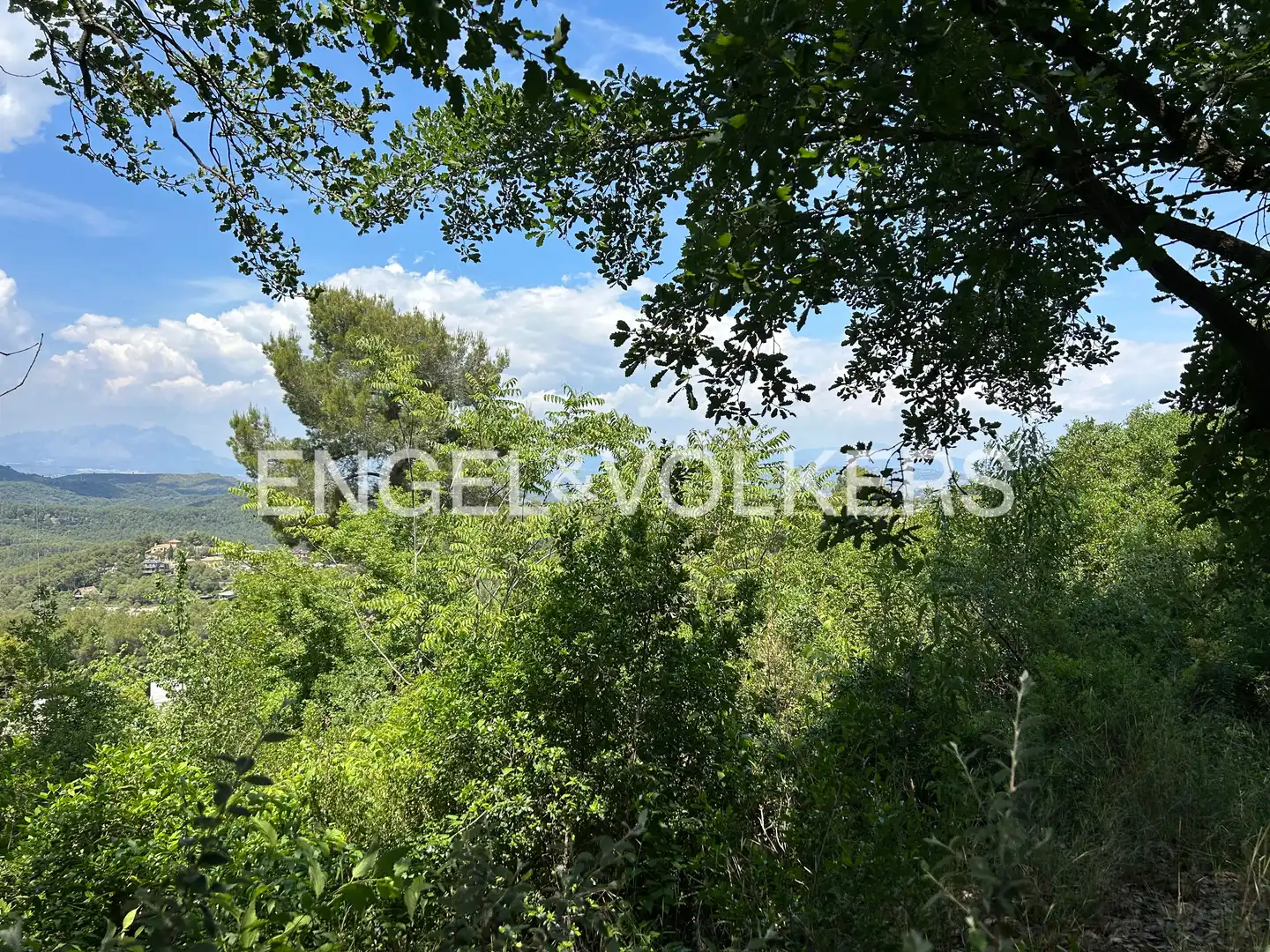 Wohnbaugrundstück zum Verkauf in Corbera de Llobregat, imagen 4