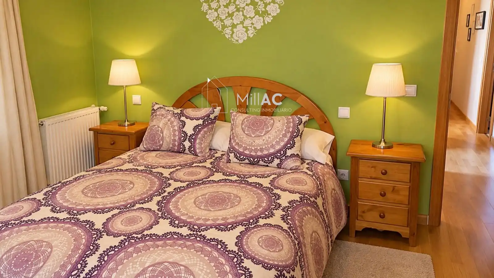 Bedroom of Attic for sale in Carabanchel