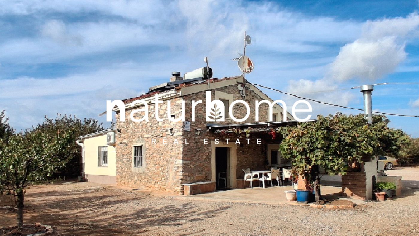 Casa o xalet en venda en Constantí amb Aire condicionat, Jardí privat i Moblat