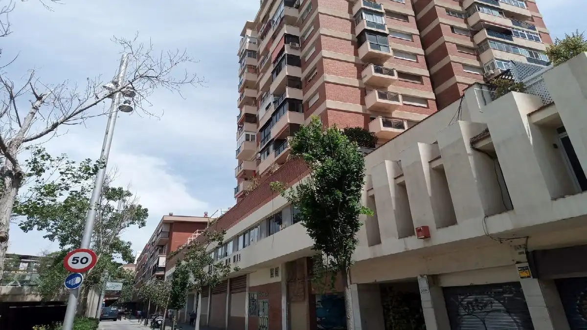 Oficina en venda a Rambla de Badal, 160, Sants