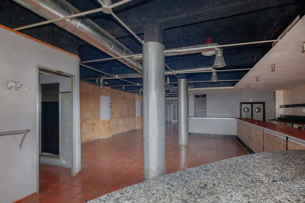 Business premises for sale in C/ Lluis Santangel, imagen 4