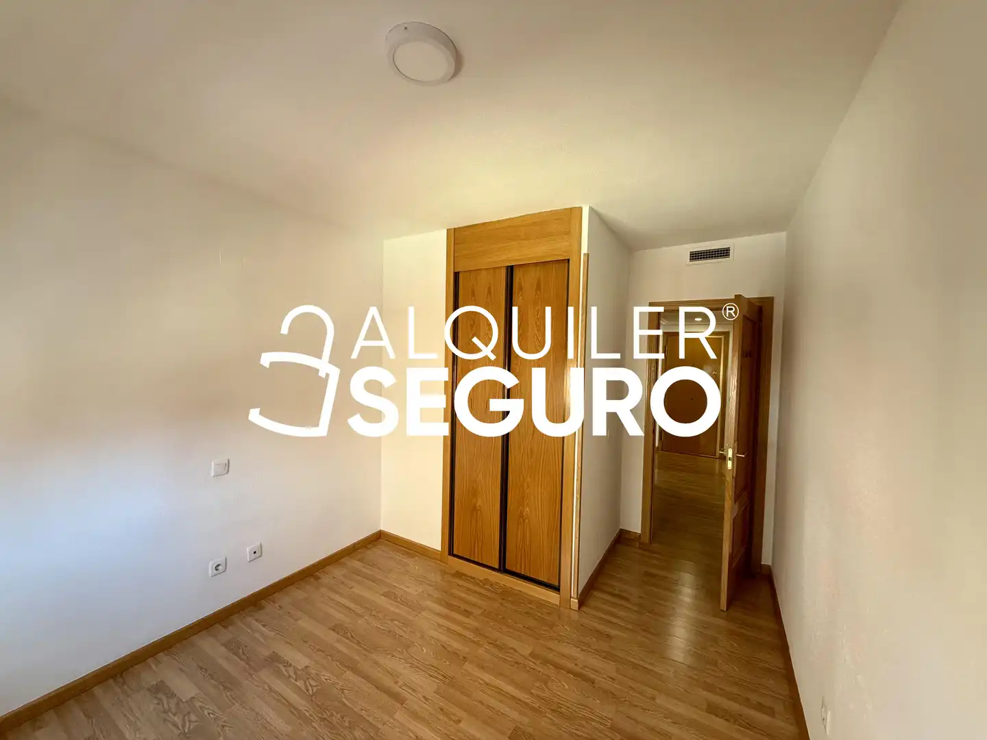 Habitación de Piso de alquiler en Valdemoro con Aire acondicionado, Calefacción y Piscina