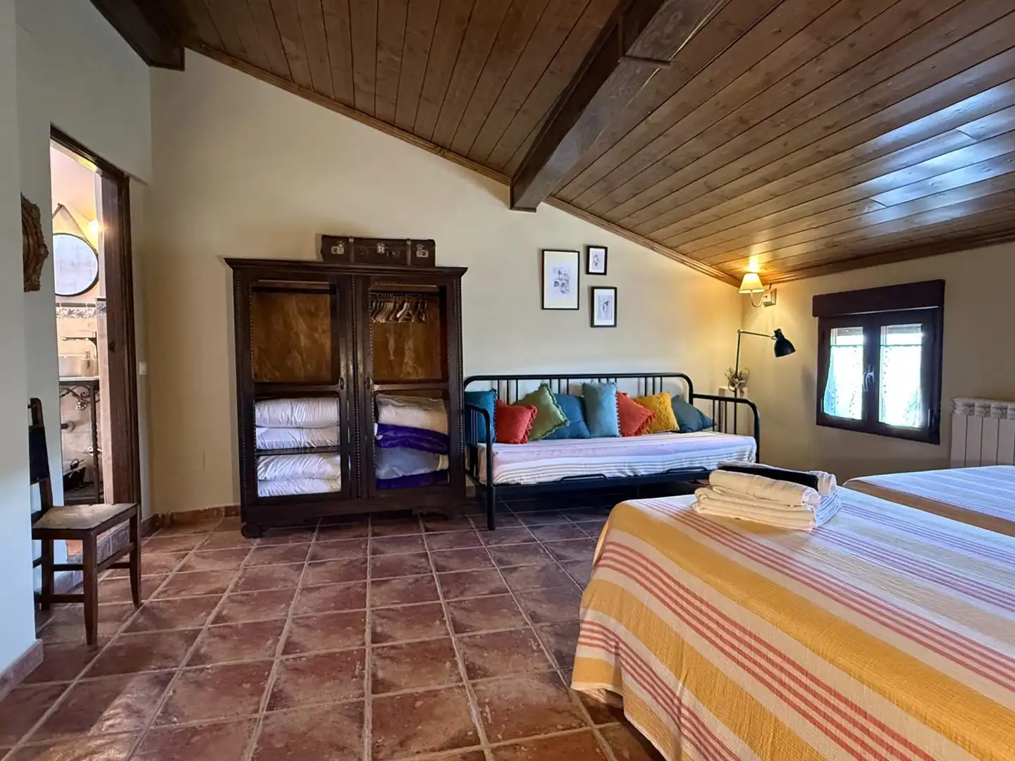 Habitación de Finca rústica en venta en Auñón con Terraza, Amueblado y Balcón