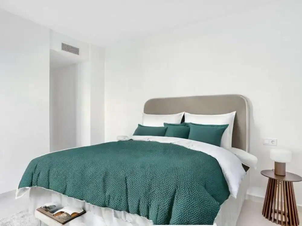 Dormitori de Apartament en venda en Marbella amb Aire condicionat, Terrassa i Traster