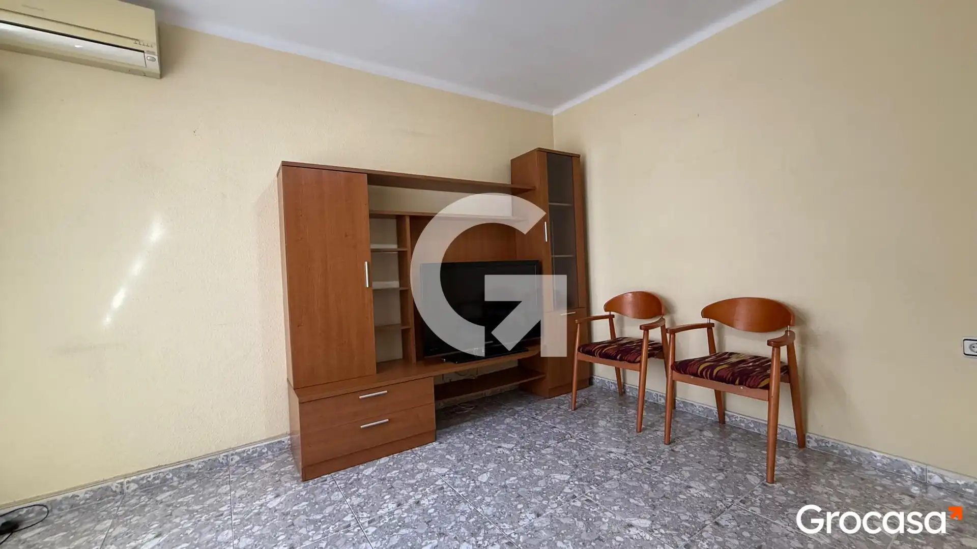 Living room of Flat for sale in Mataró  with Air Conditioner, Terrace and Oven