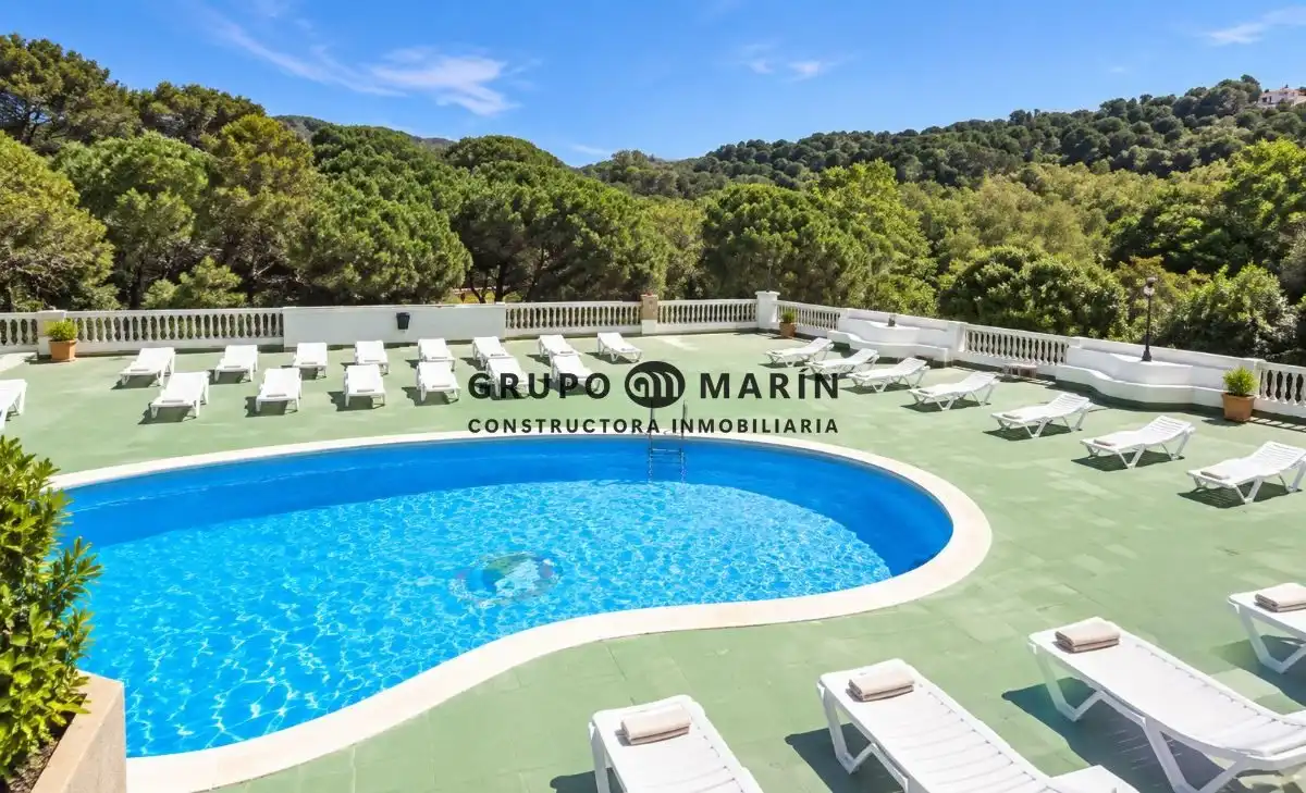 Residenziale in vendita a Avinguda Vila de Tossa, imagen 3