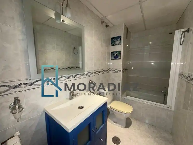 Baño de Casa adosada en venta en Don Benito con Aire acondicionado, Calefacción y Trastero