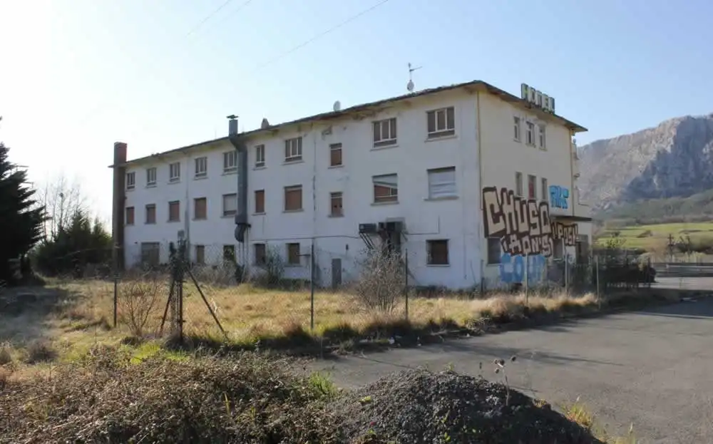 Vista exterior de Edificio en venta en Ziordia