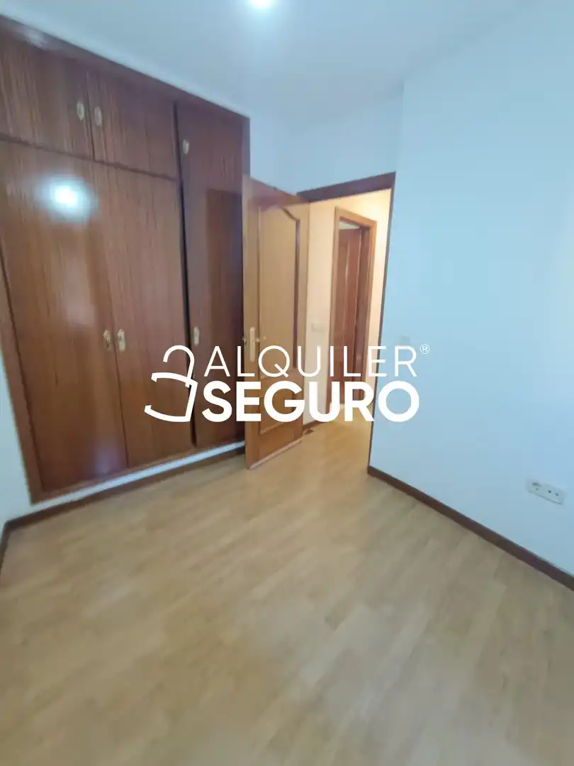 Bedroom of Flat for rent in Pinto  with Heating, Terrace and Furnished