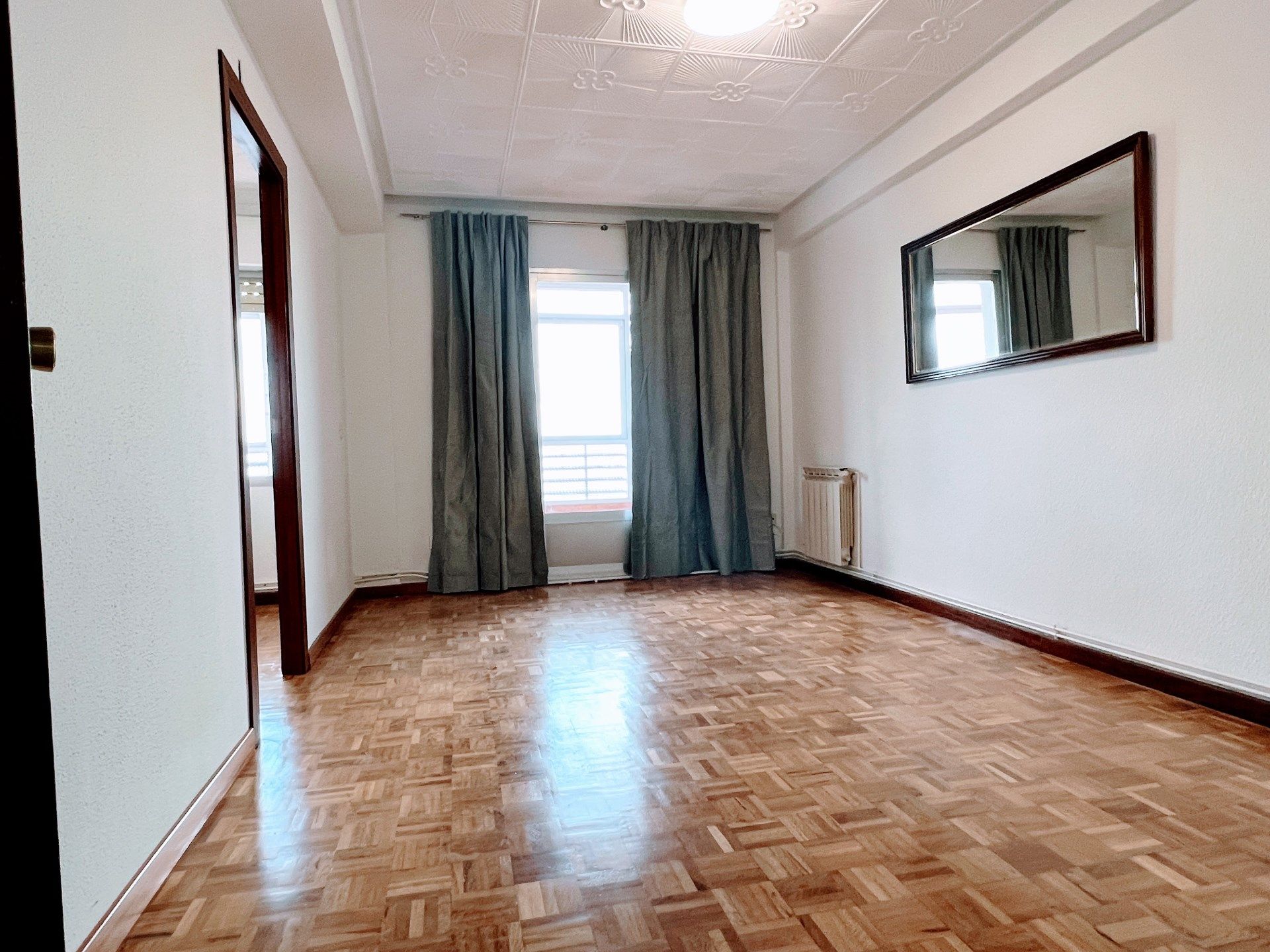 Bedroom of Flat to rent in  Madrid Capital  with Heating, Parquet flooring and Terrace