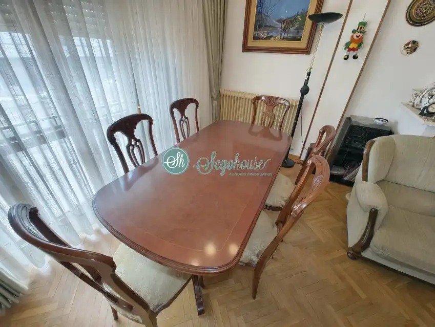 Comedor de Piso en venta en Segovia con Calefacción, Terraza y Trastero