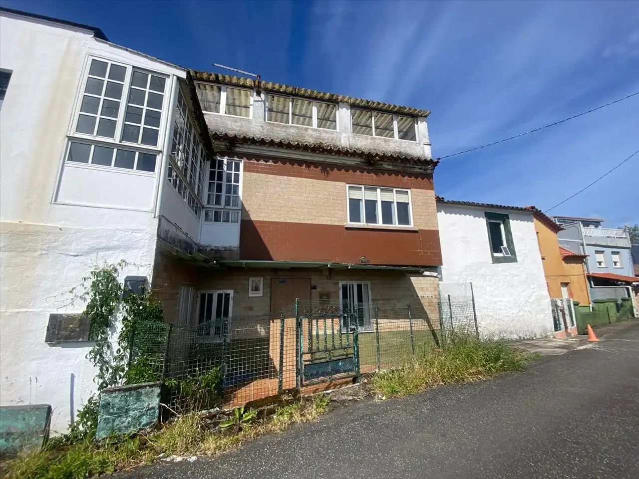 Exterior view of Detached homes for sale in A Pobra do Caramiñal  with Terrace and Storage room