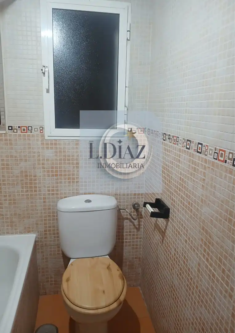 Baño de Planta baja en venta en Málaga con Aire acondicionado, Amueblado y Lavadora
