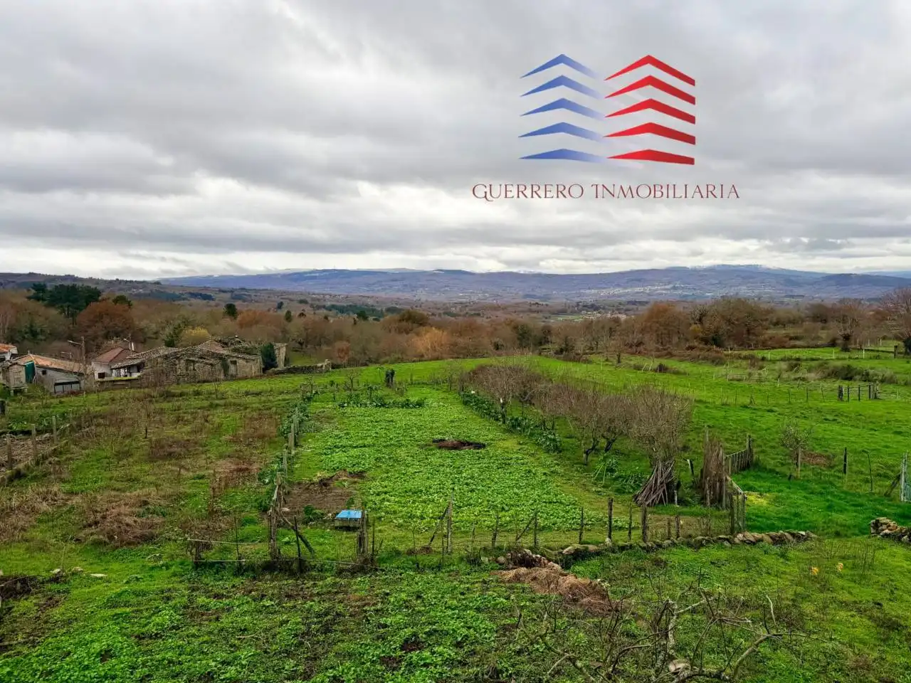 Casa o chalet en venta en A Bola  con Jardín privado, Trastero y Balcón