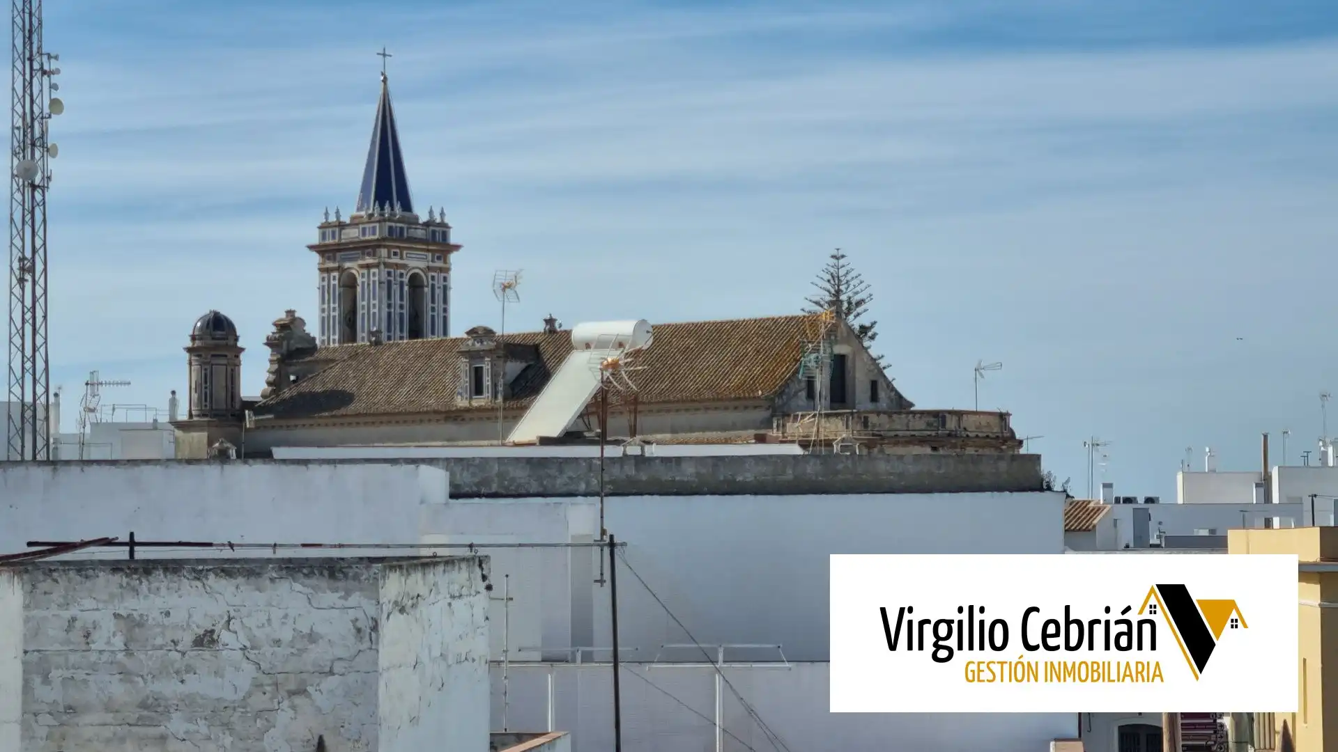 Vista exterior de Piso en venta en Chipiona