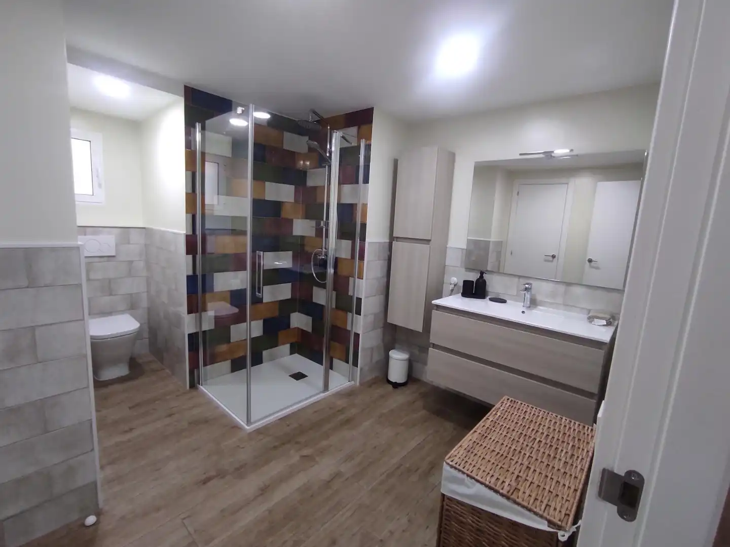 Badezimmer von Wohnungen zur Miete in Valencia mit Klimaanlage, Heizung und Terrasse