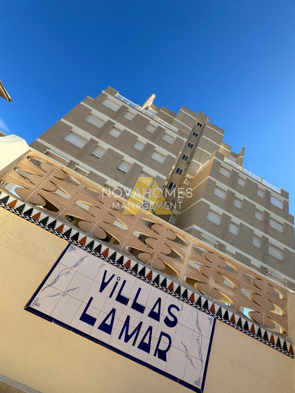 Vista exterior de Dúplex en venta en La Manga del Mar Menor con Terraza