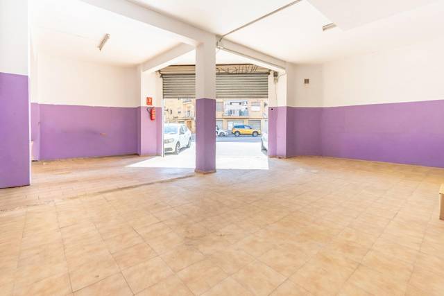 Local comercial en Venta en Calle de Juan XXIII, 7 en Tavernes Blanques