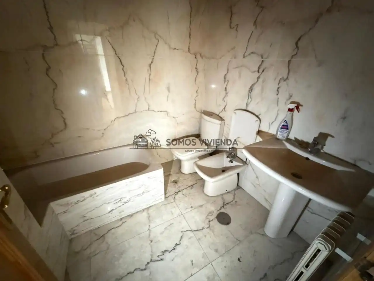 Baño de Dúplex en venta en Ourense Capital  con Calefacción