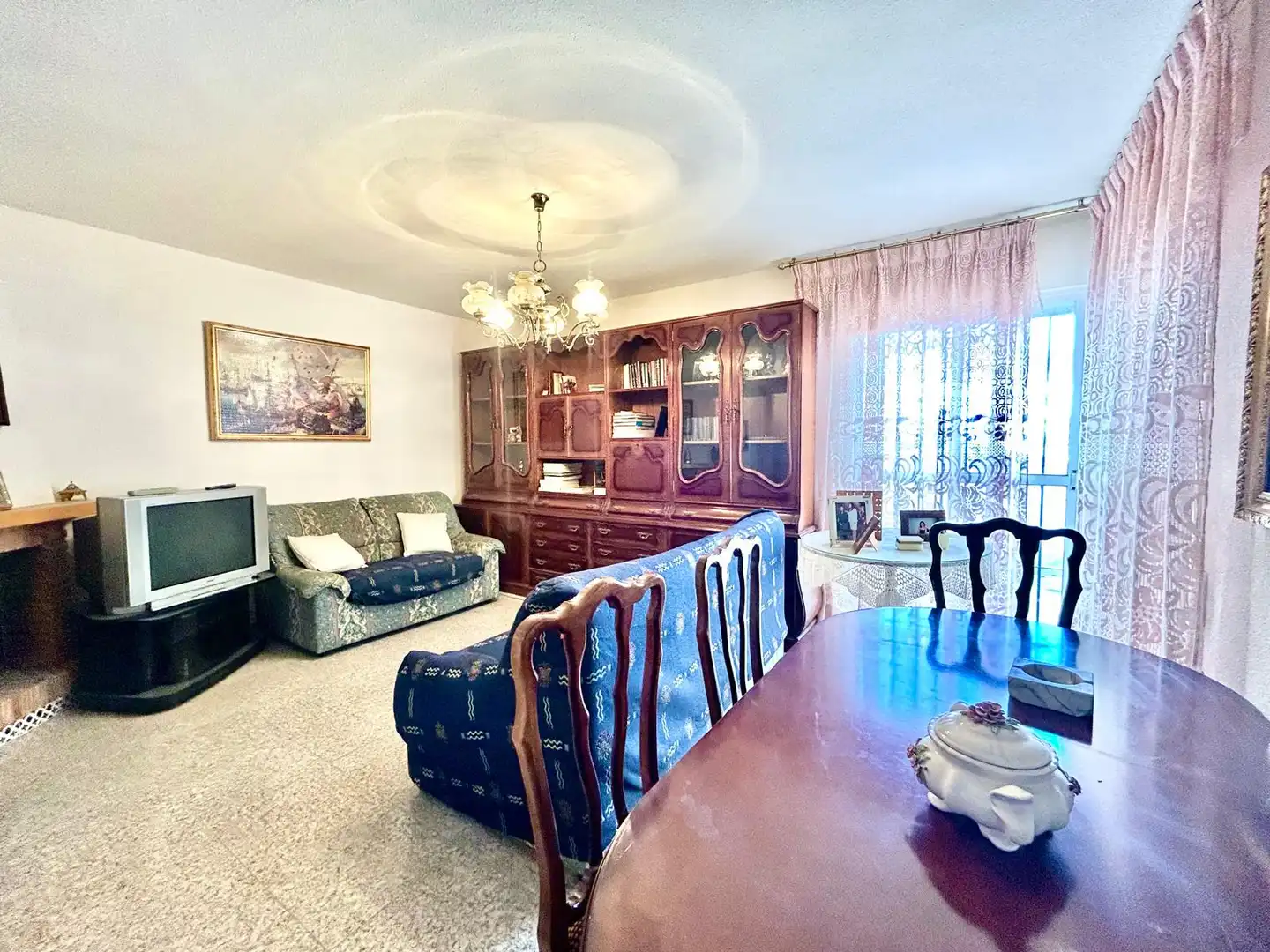 Sala de estar de Casa adosada en venta en Paterna del Río con Calefacción, Terraza y Trastero