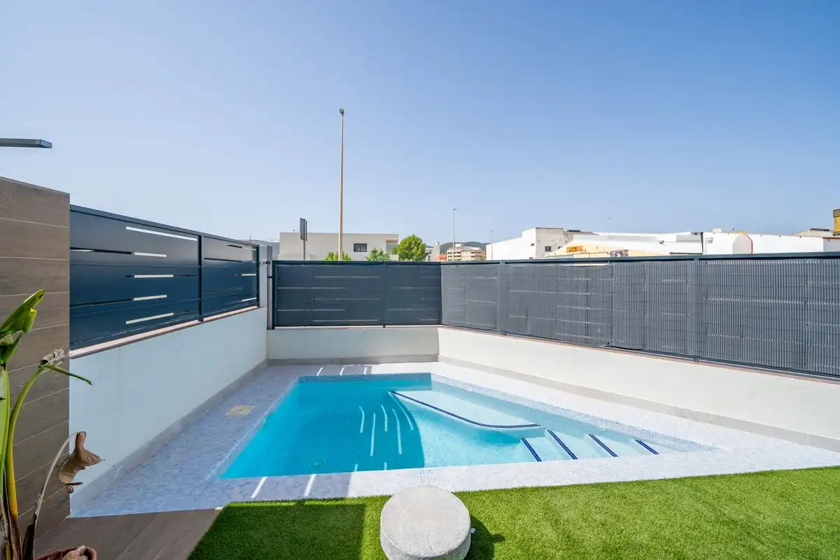 Adosado con terraza en venta en Carrer de Moraira, imagen 2