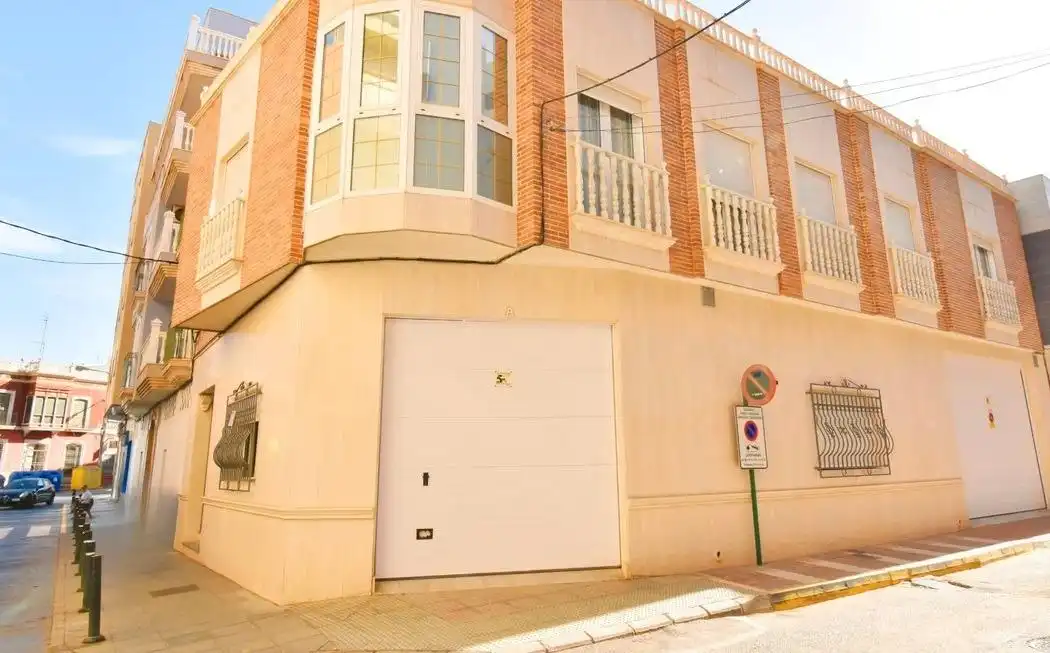 Maison avec terrasse à vendre à Adra