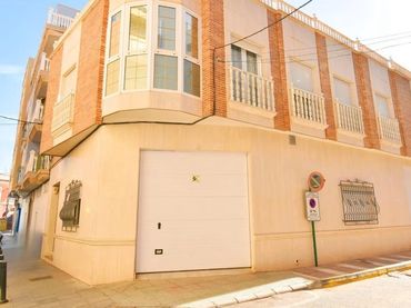 Maison avec balcon à vendre à Adra