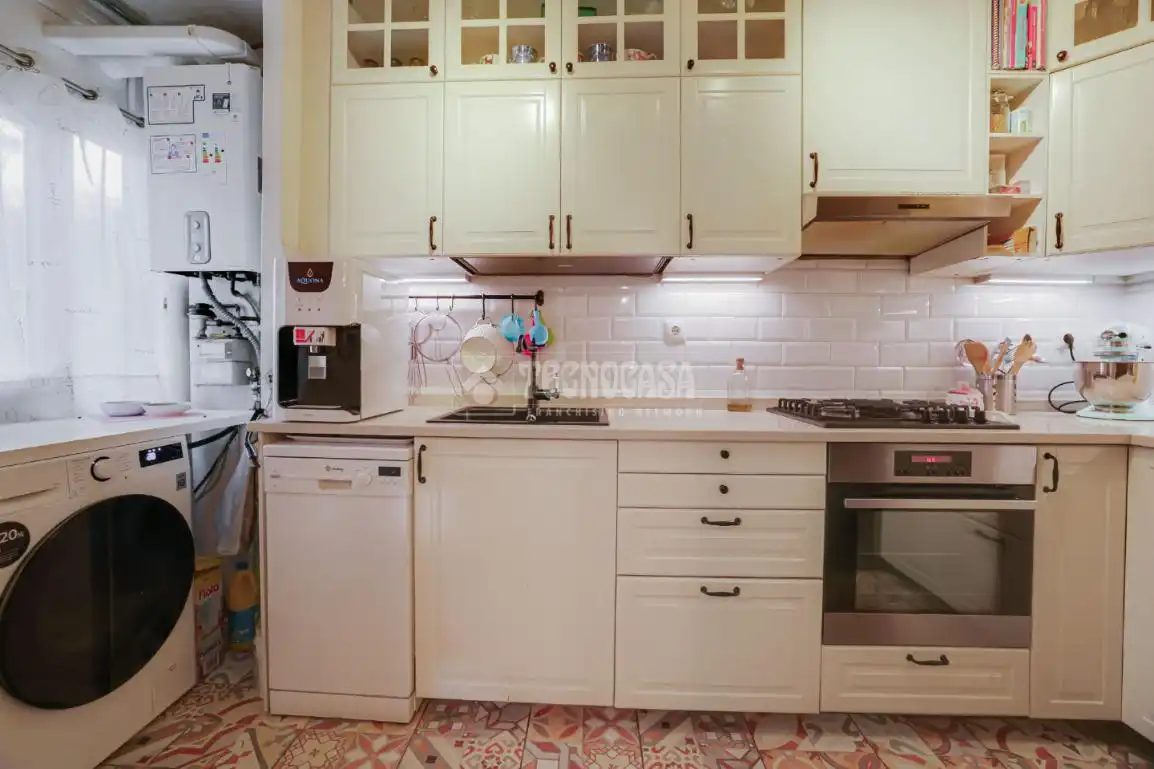 Kitchen of Flat for sale in Sant Feliu de Llobregat  with Balcony