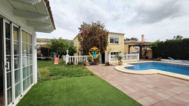 Casa-chalet en Venta en San Rafael - Nucia Park