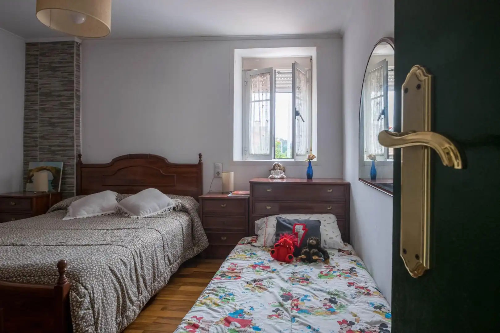Habitación de Casa o chalet en venta en Culleredo con Calefacción, Jardín privado y Parquet