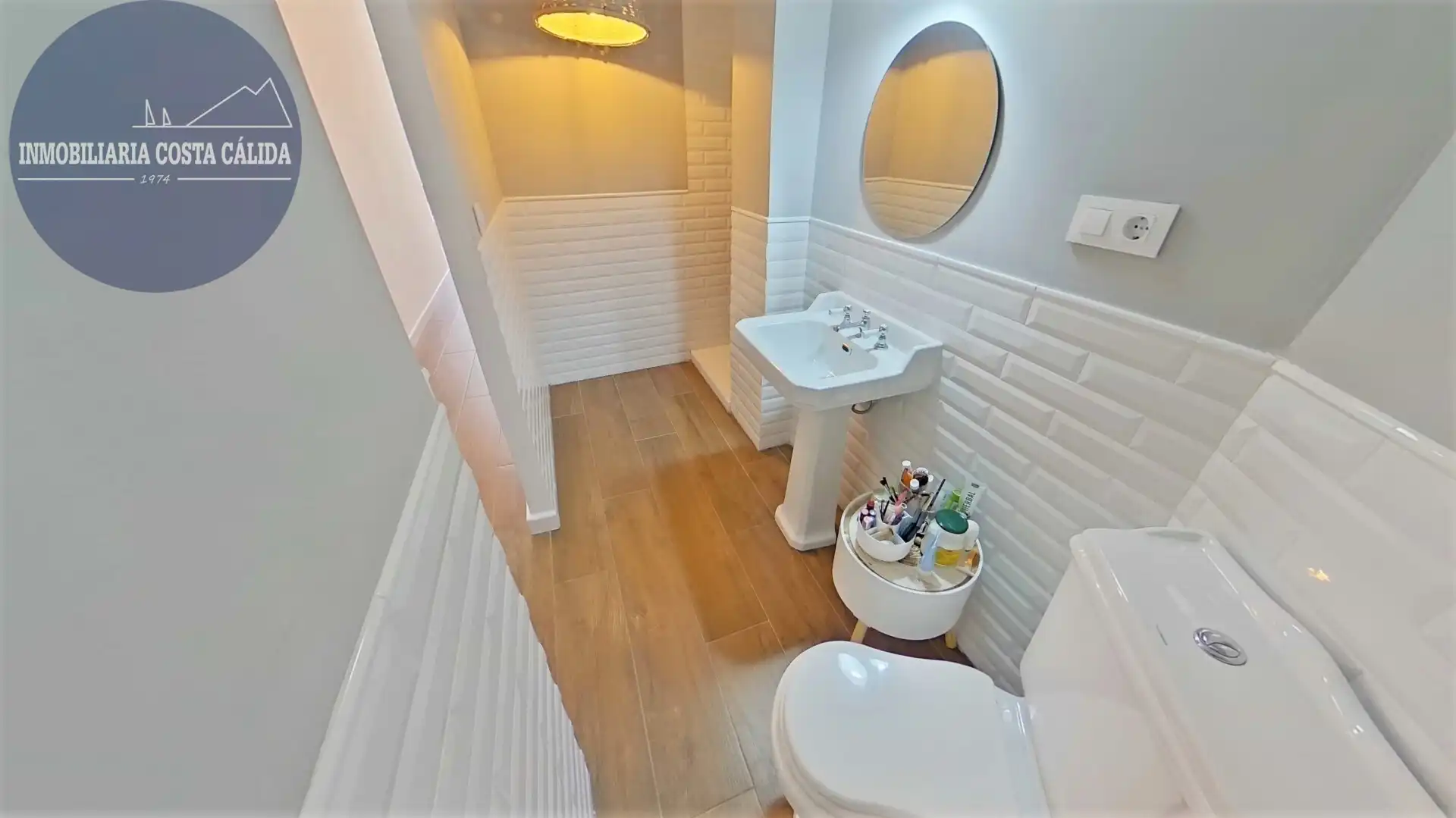 Bathroom of Apartments for sale in Águilas  with Air Conditioner, Heating and Furnished