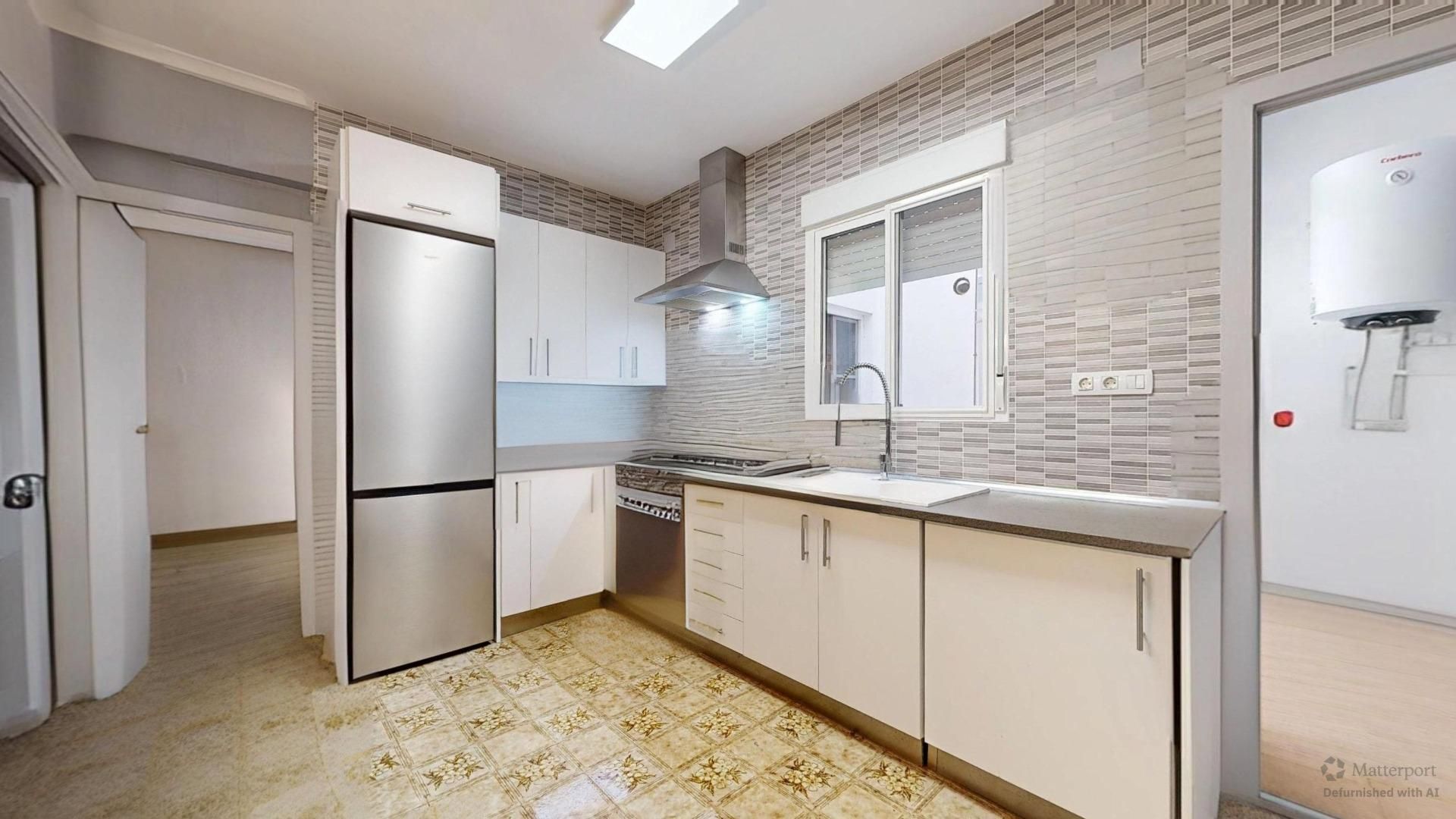 Kitchen of Apartment for sale in Castellón de la Plana / Castelló de la Plana  with Storage room