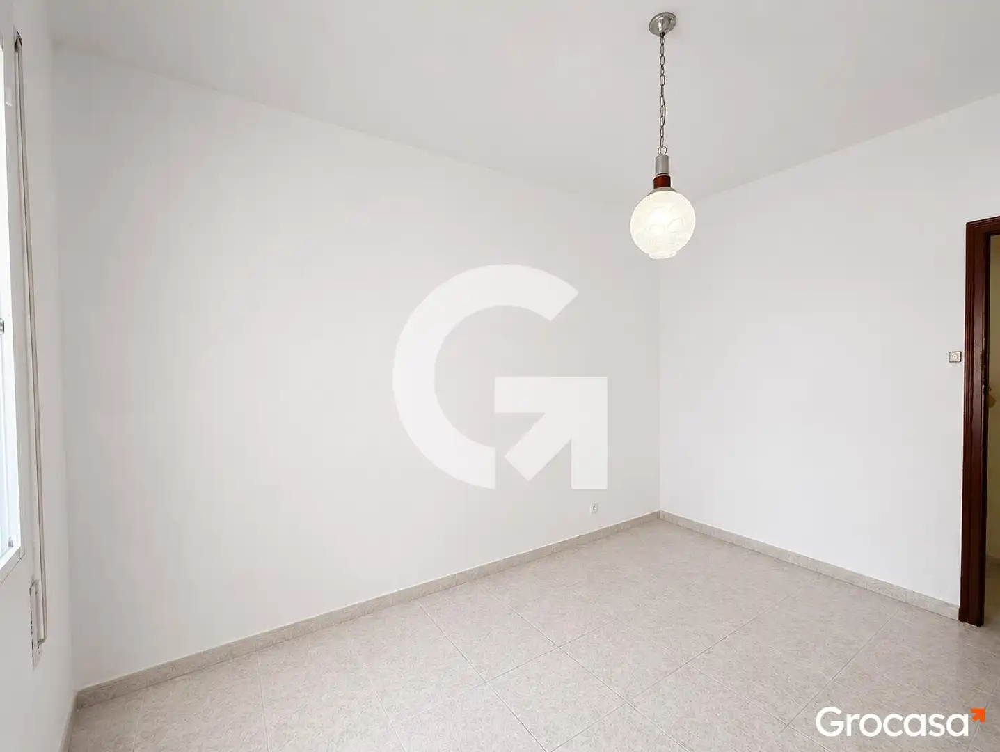 Habitación de Piso en venta en Barcelona con Balcón