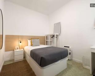 Bedroom of Flat to share in  Barcelona Capital  with Air Conditioner and Terrace