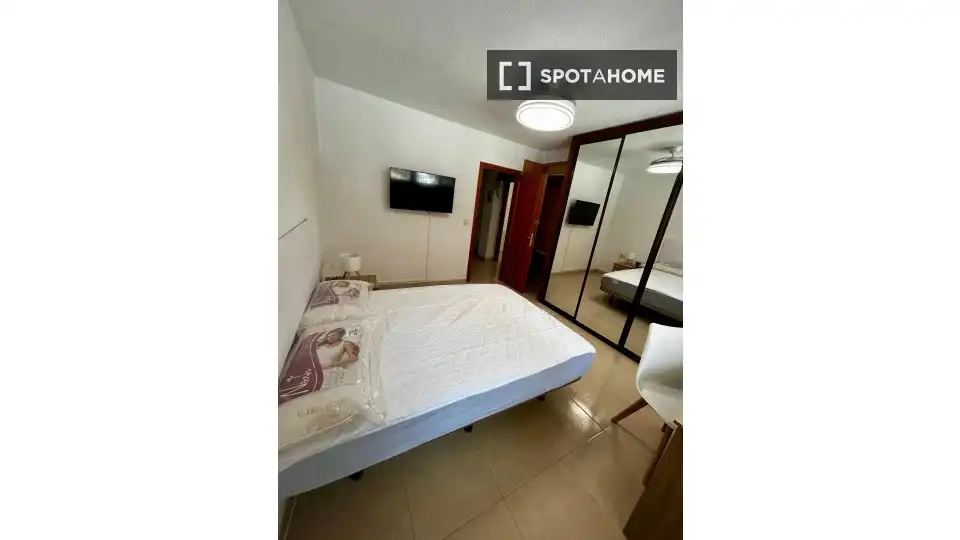 Habitación de Piso de alquiler en Alicante / Alacant con Aire acondicionado, Calefacción y Amueblado