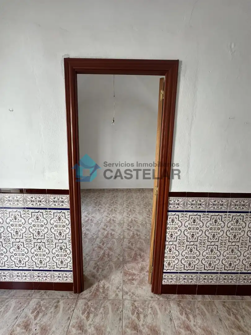 Casa adosada en venta en Oliva de la Frontera