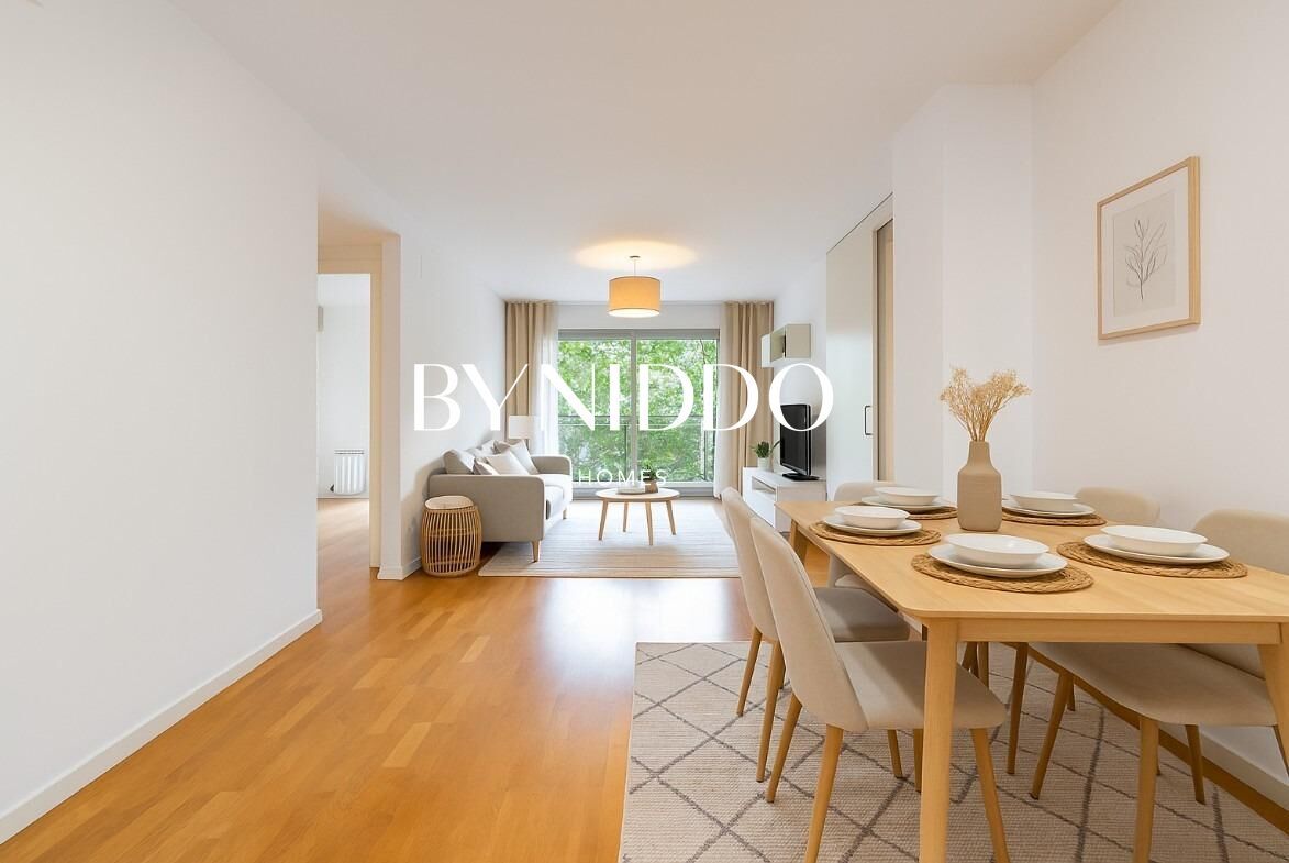 Exterior view of Flat for sale in Sant Cugat del Vallès  with Heating, Parquet flooring and Terrace